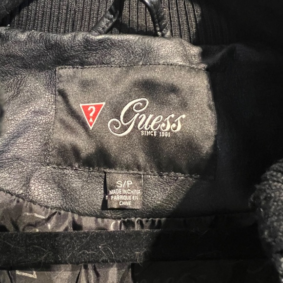 Guess Small Bomber jacket - Picture 4 of 4